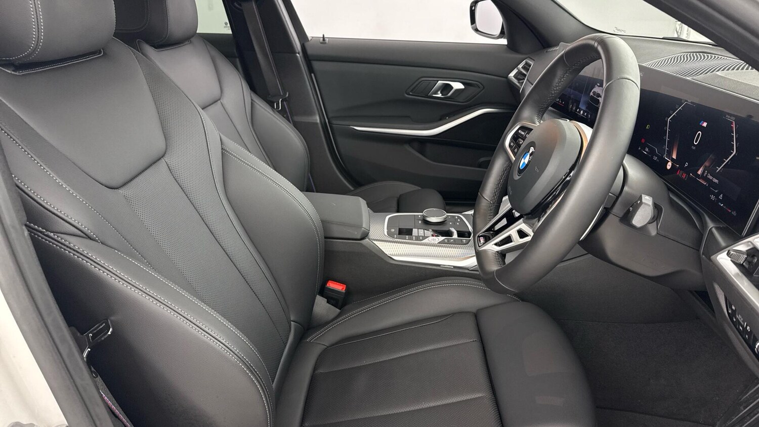 Used BMW 3 Series 2025 for sale - 77016642: Photo 11