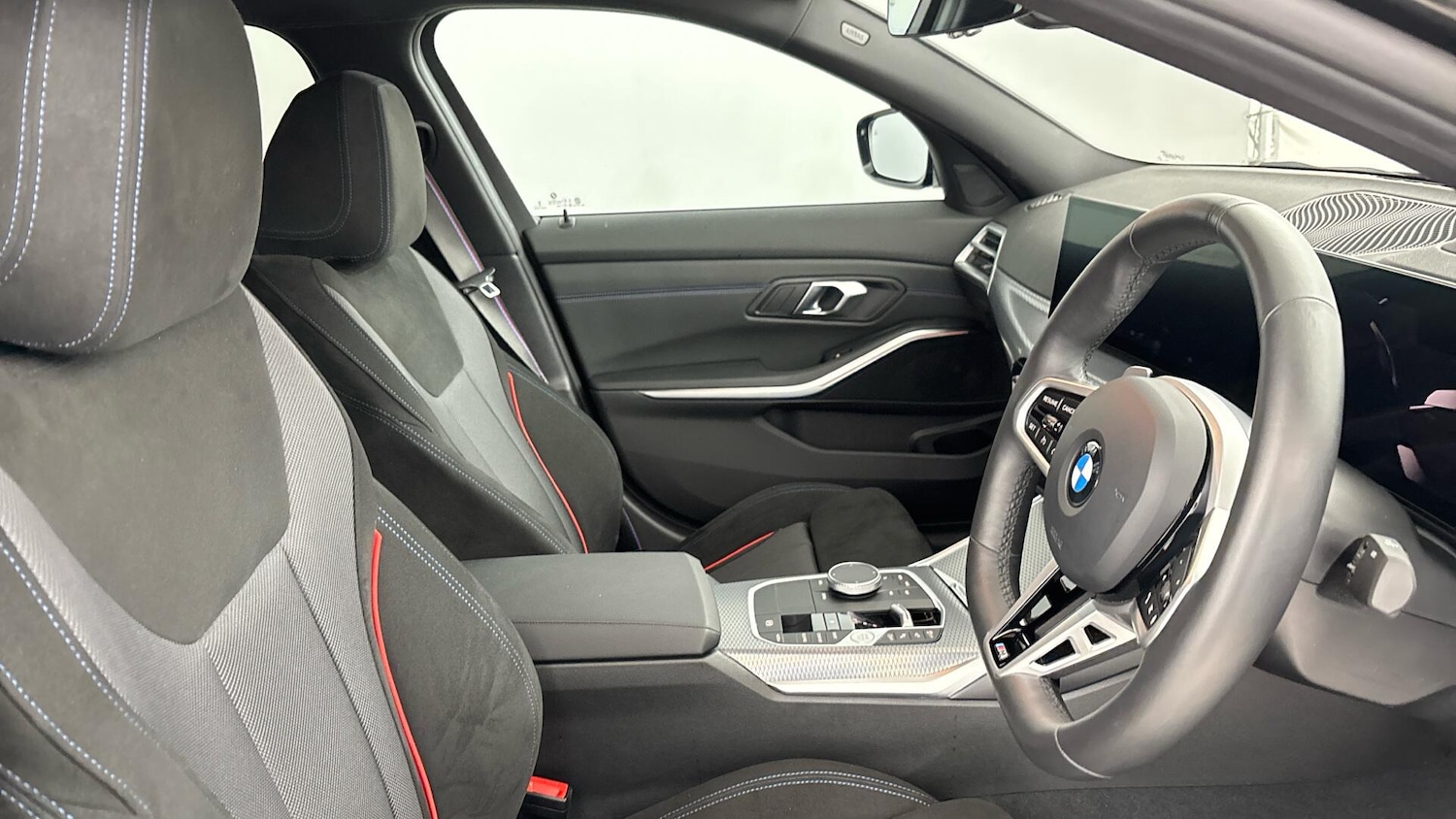 Used BMW 3 Series 2024 for sale - 76760209: Photo 11