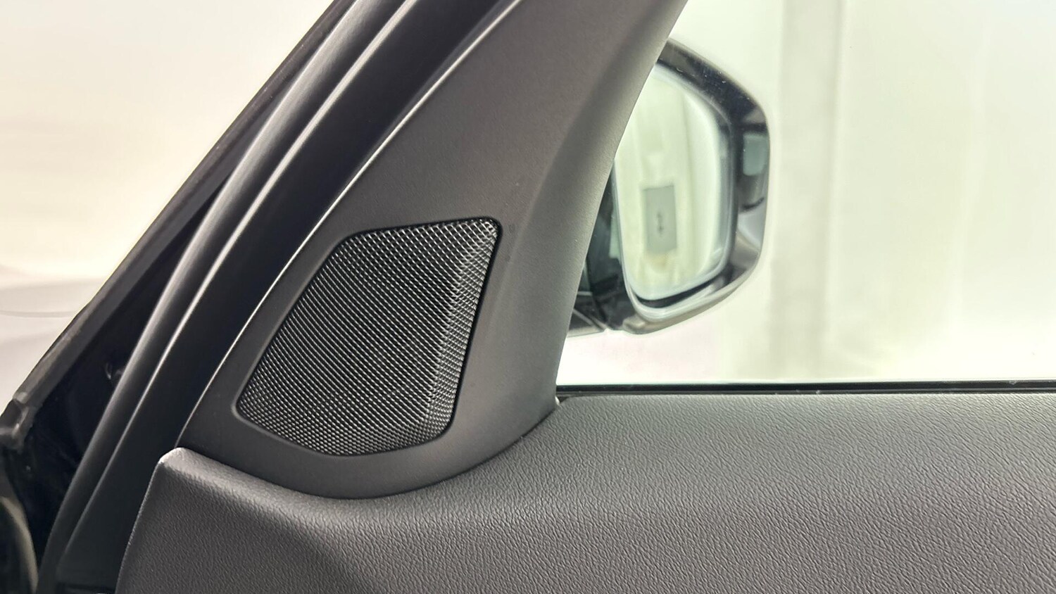 Used BMW 3 Series 2024 for sale - 76760209: Photo 20