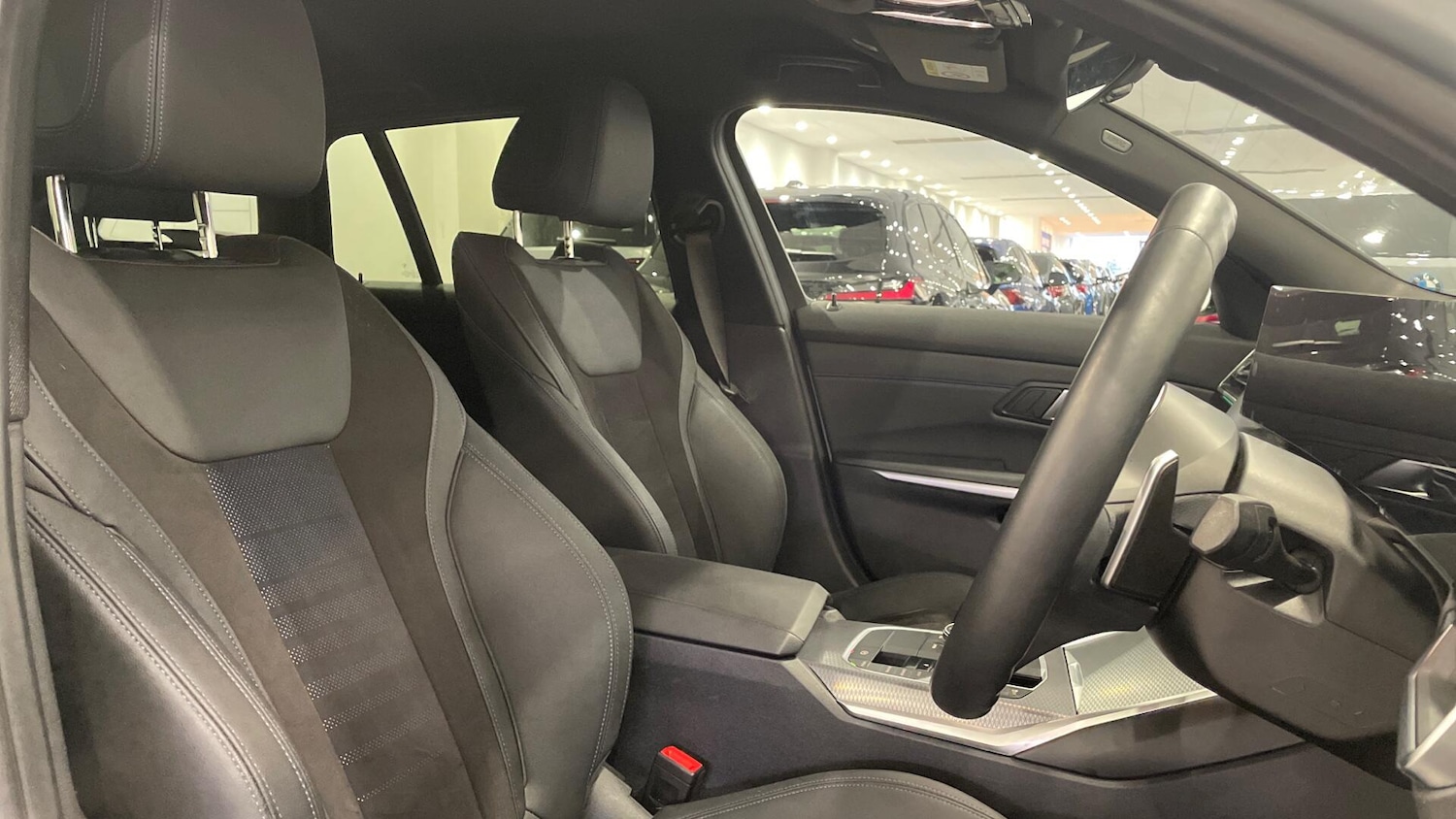 Used BMW 3 Series 2024 for sale - 76918585: Photo 11