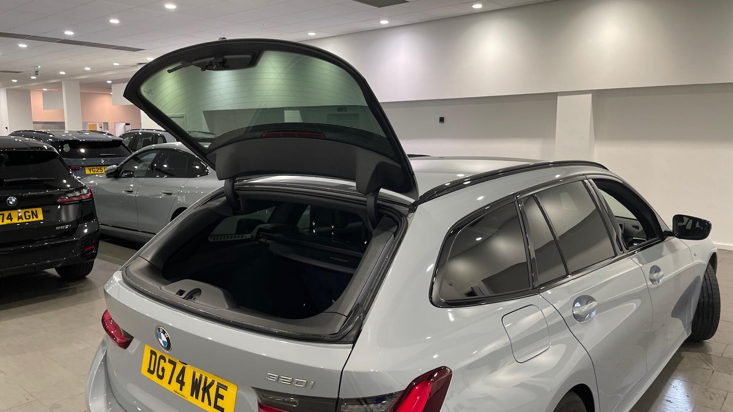 Used BMW 3 Series 2024 for sale - 76918585: Photo 20