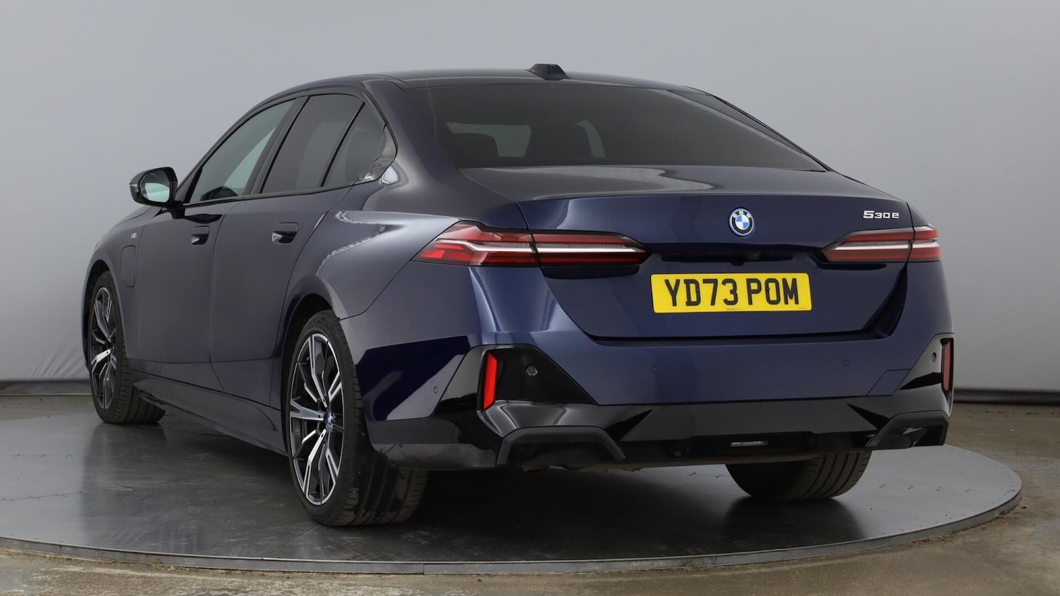 Used BMW 5 Series 2024 for sale - 76936423: Photo 2