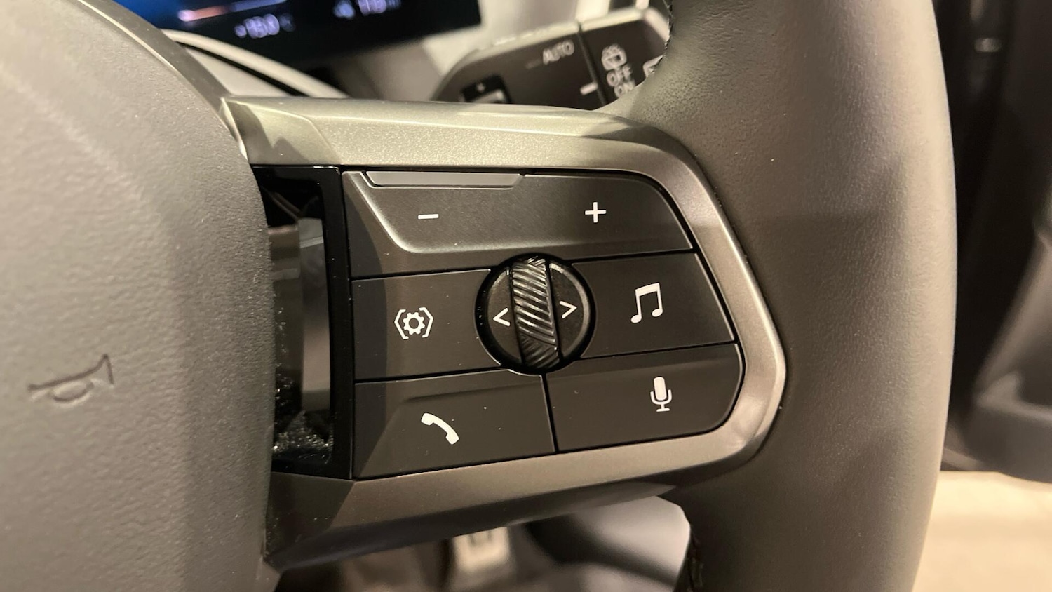 Used BMW iX 2025 for sale - 78170863: Photo 18