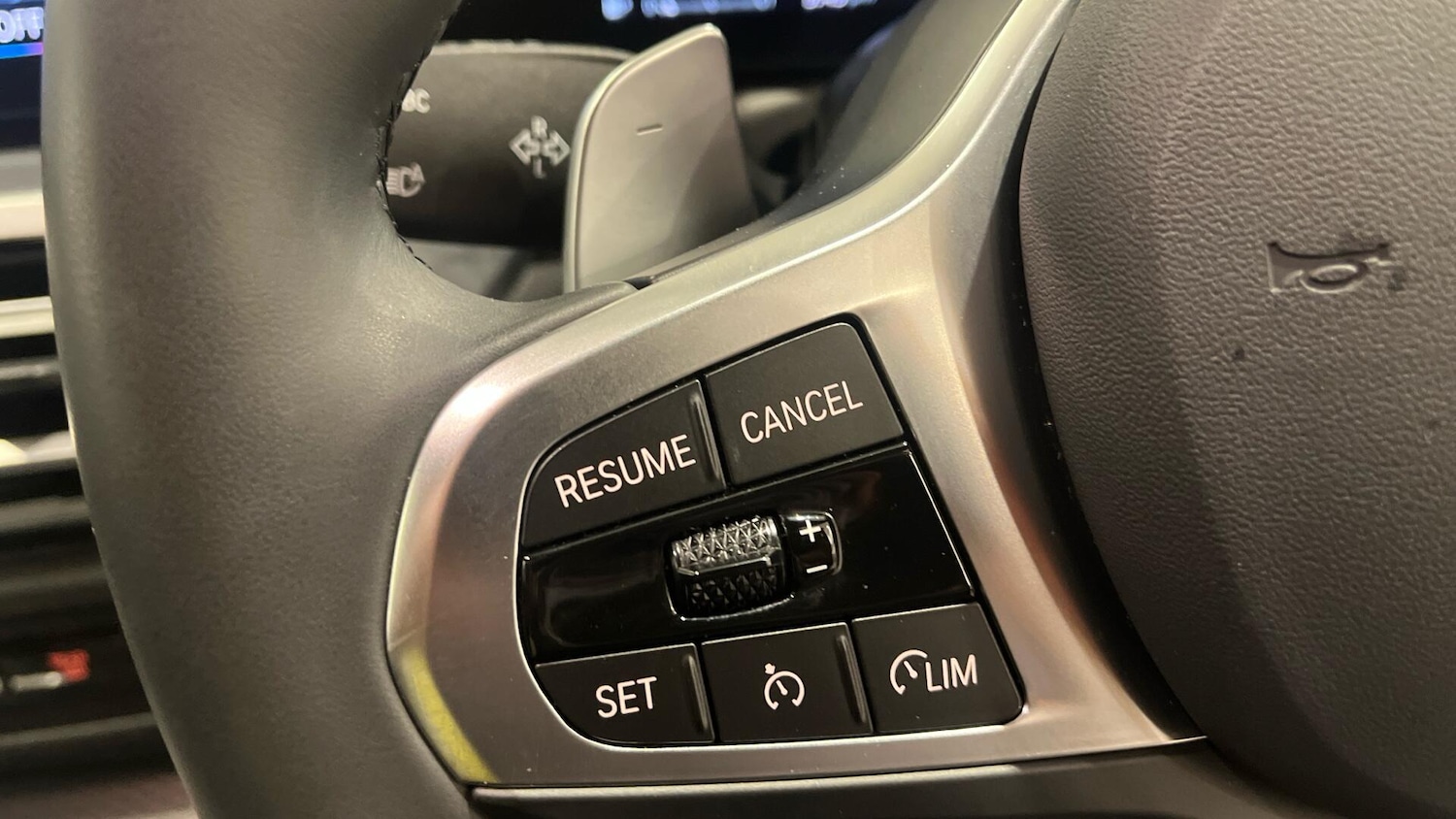 Used BMW 3 Series 2024 for sale - 77839504: Photo 17