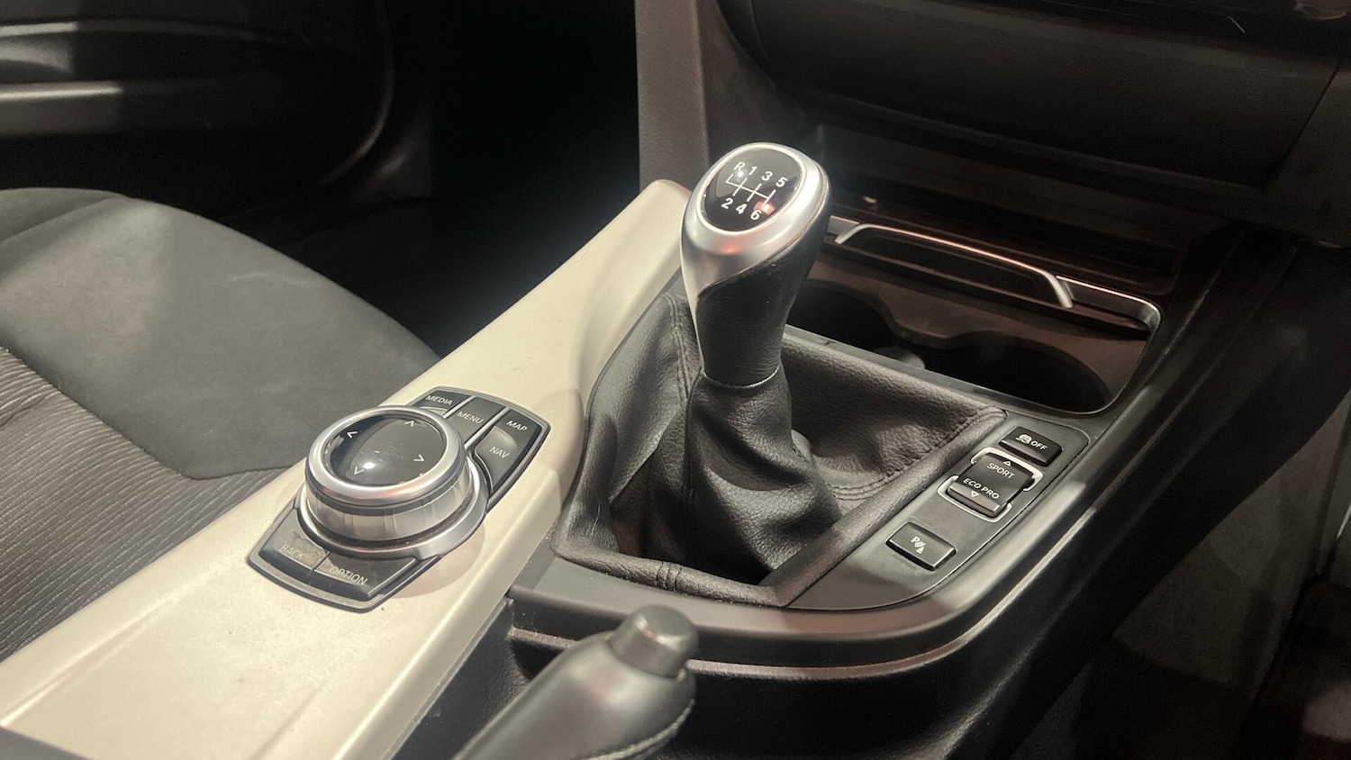 Used BMW 3 Series 2018 for sale - 77029190: Photo 10