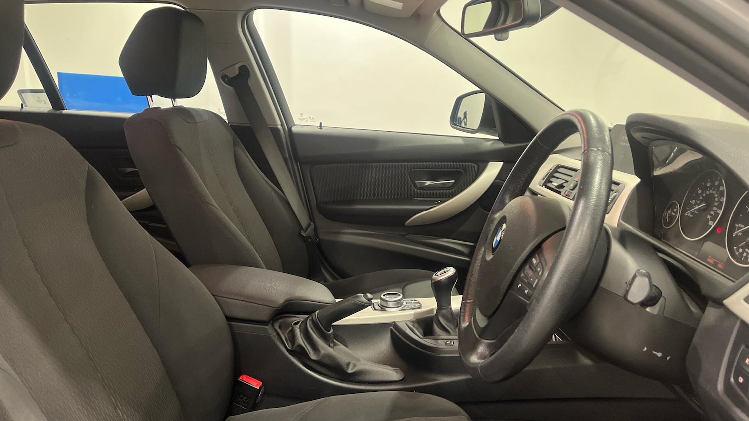 Used BMW 3 Series 2018 for sale - 77029190: Photo 11