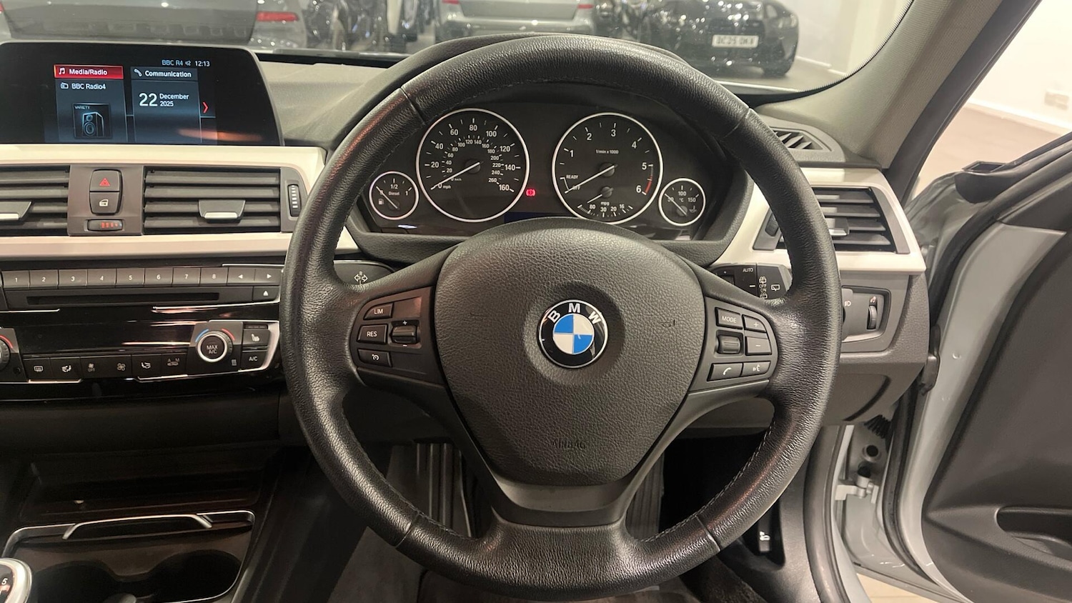 Used BMW 3 Series 2018 for sale - 77029190: Photo 5