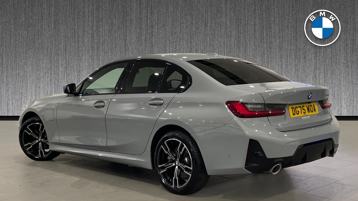 Used BMW 3 Series 2025 for sale - 76952436: Photo 2