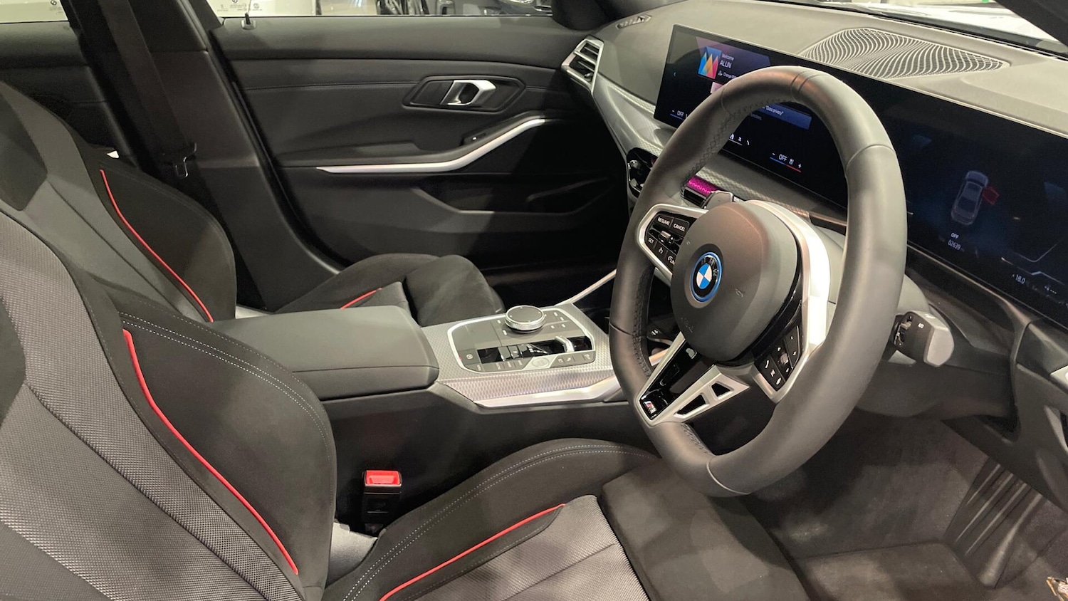 Used BMW 3 Series 2025 for sale - 76952436: Photo 6