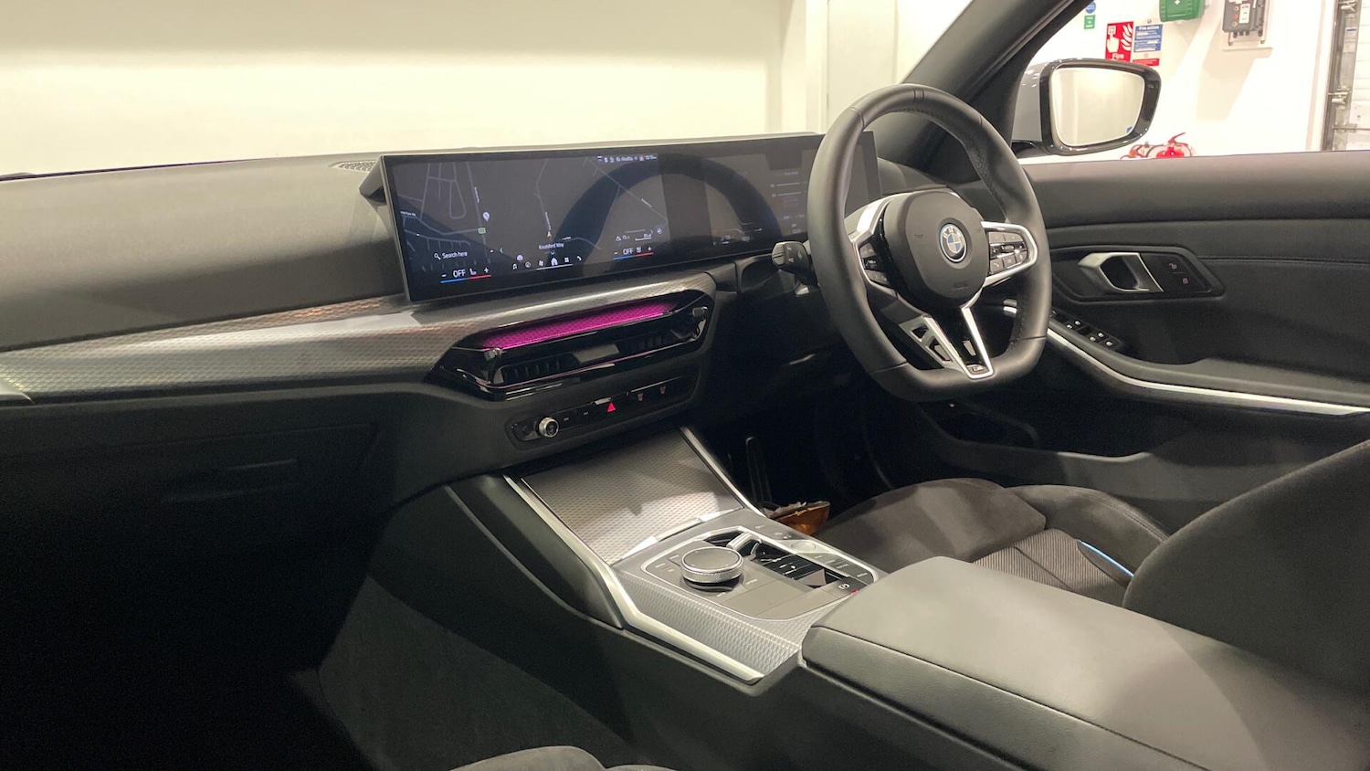 Used BMW 3 Series 2025 for sale - 76952436: Photo 7