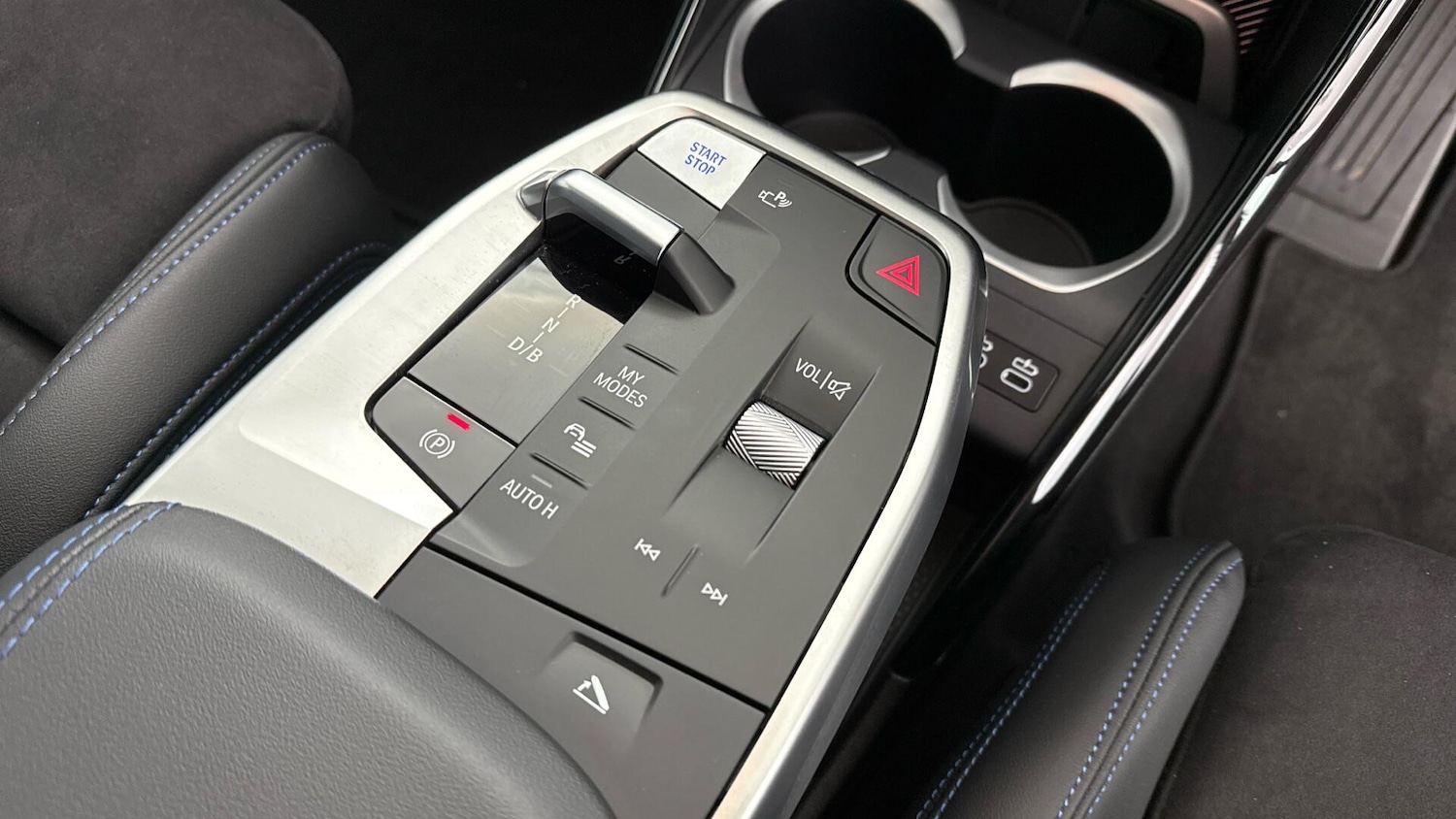 Used BMW iX1 2025 for sale - 77015233: Photo 10