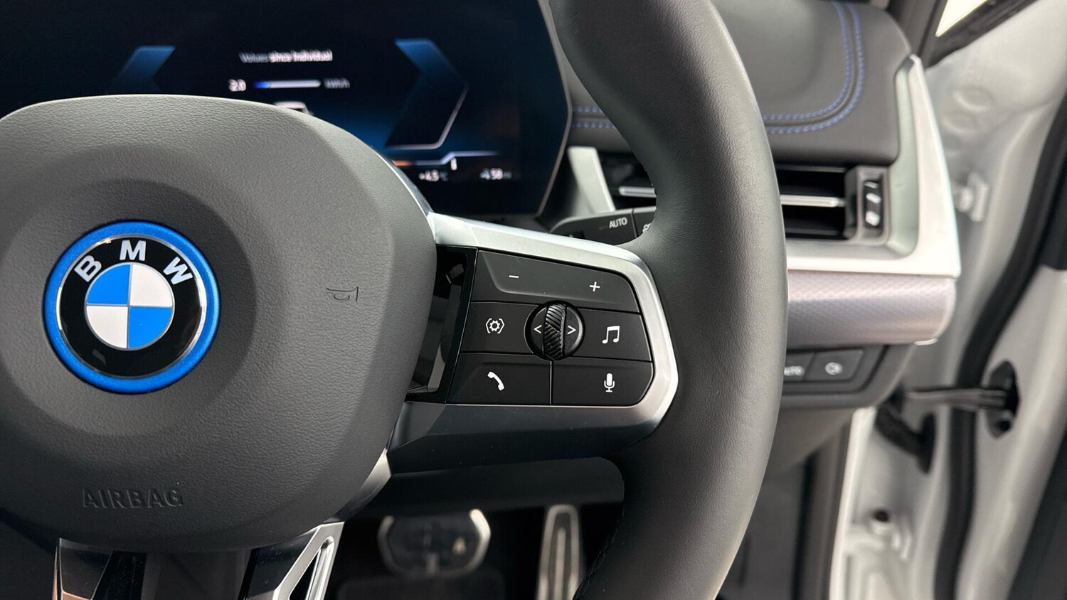 Used BMW iX1 2025 for sale - 77015233: Photo 18