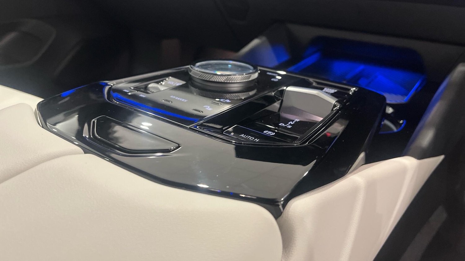 Used BMW 5 Series 2025 for sale - 76760206: Photo 10