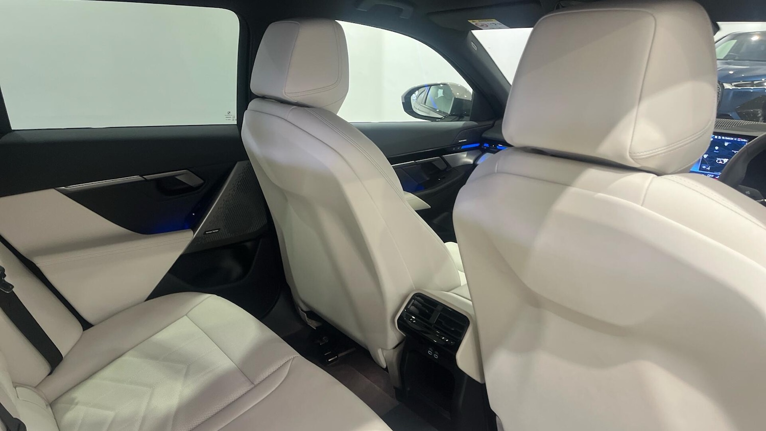 Used BMW 5 Series 2025 for sale - 76760206: Photo 12