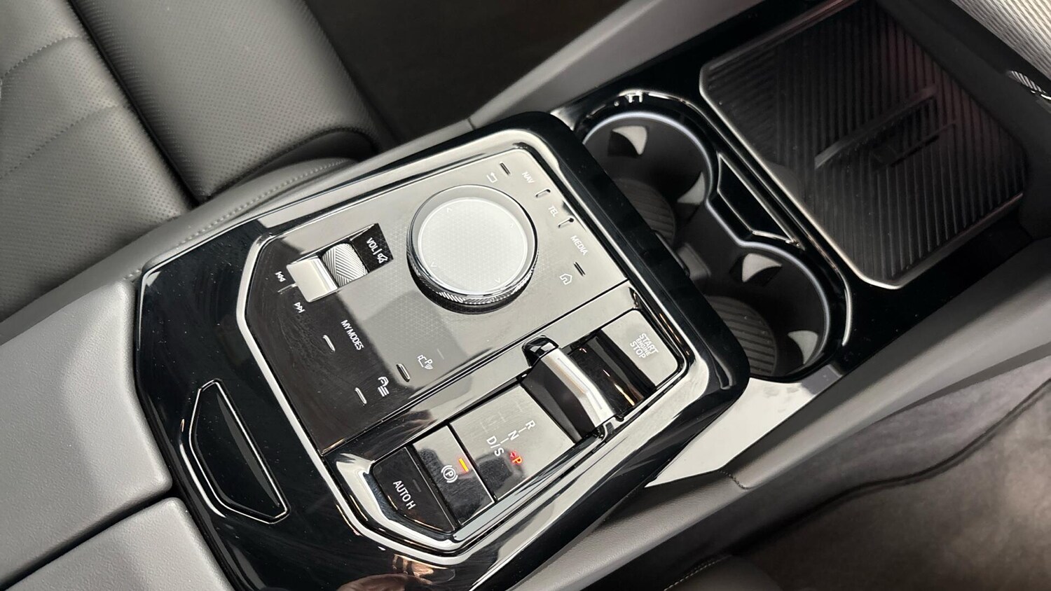 Used BMW 5 Series 2024 for sale - 76801425: Photo 10