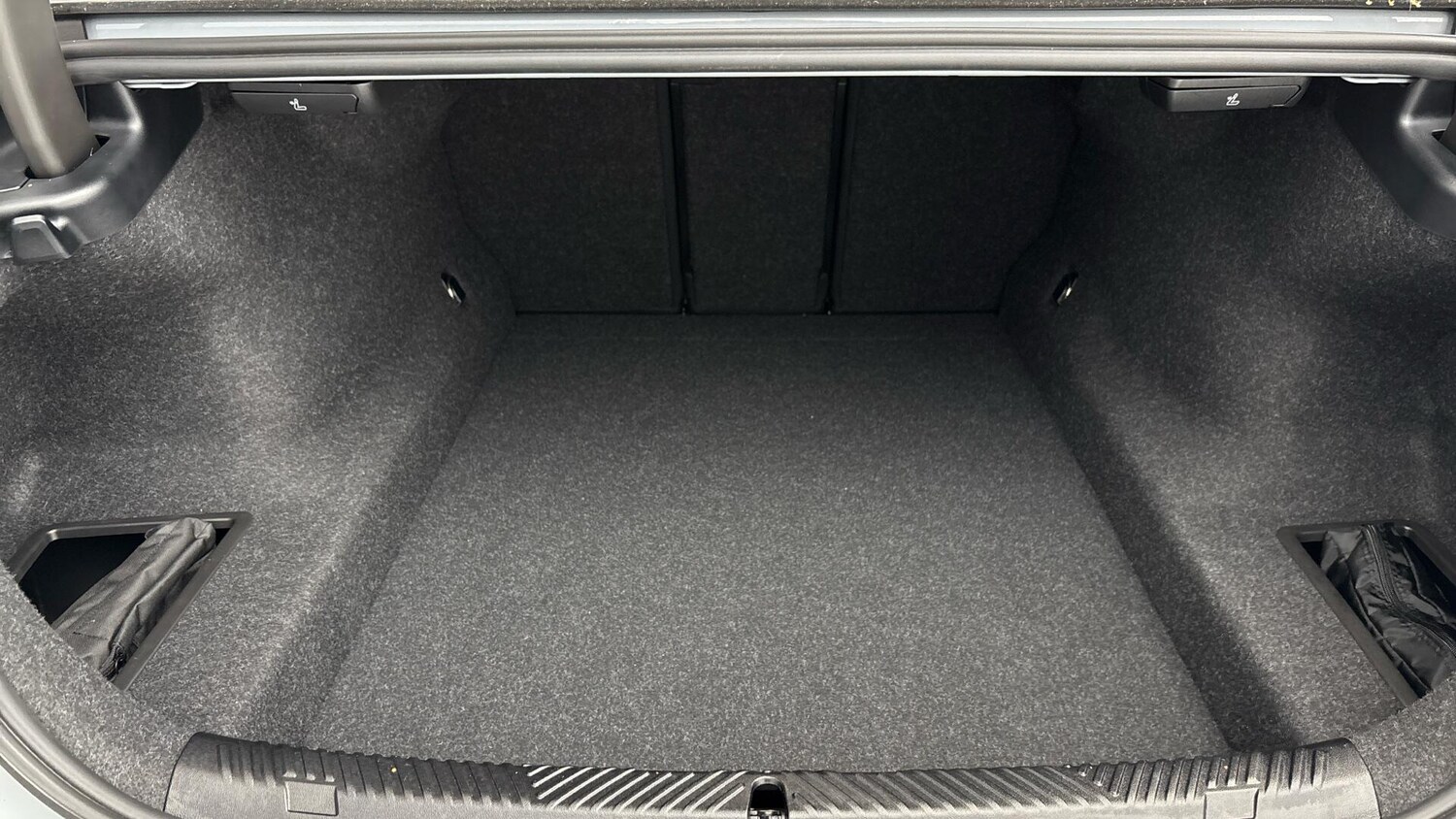 Used BMW 5 Series 2024 for sale - 76801425: Photo 13