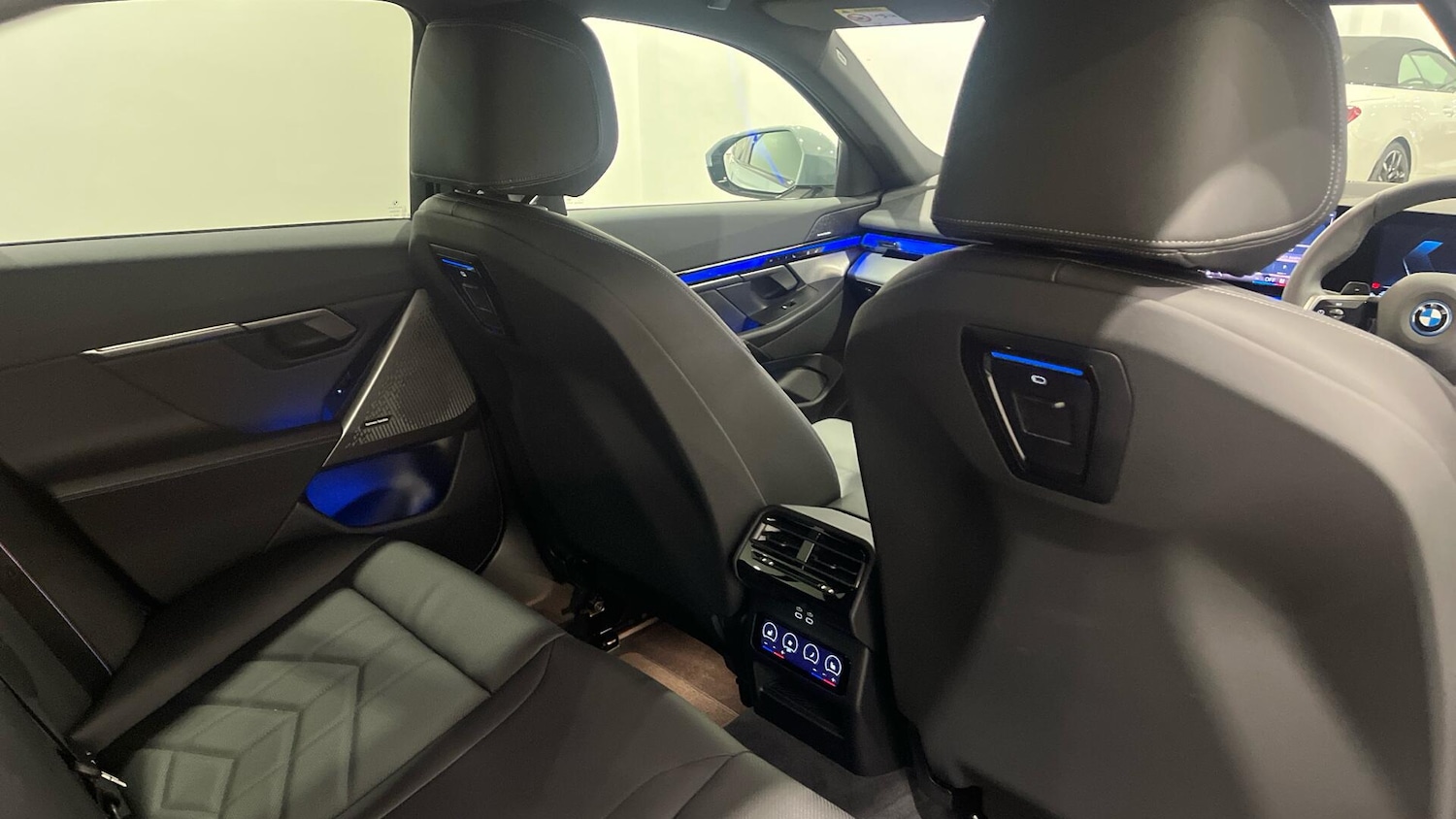 Used BMW 5 Series 2025 for sale - 78020380: Photo 12