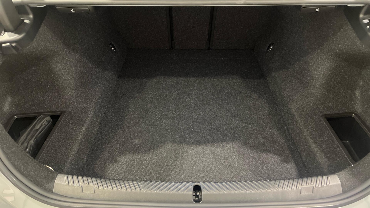 Used BMW 5 Series 2025 for sale - 78020380: Photo 13