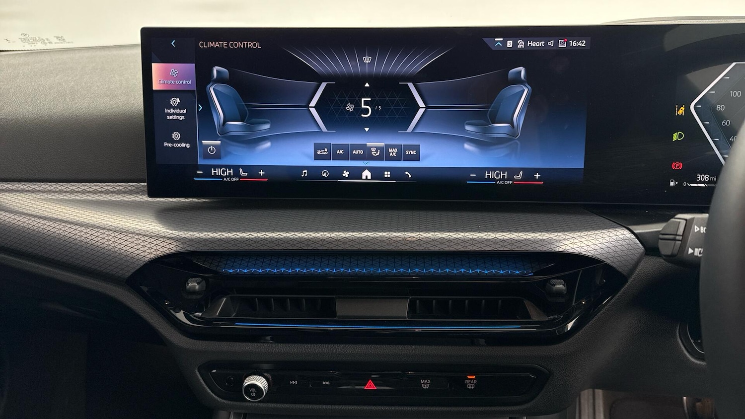 Used BMW 3 Series 2025 for sale - 77549375: Photo 8