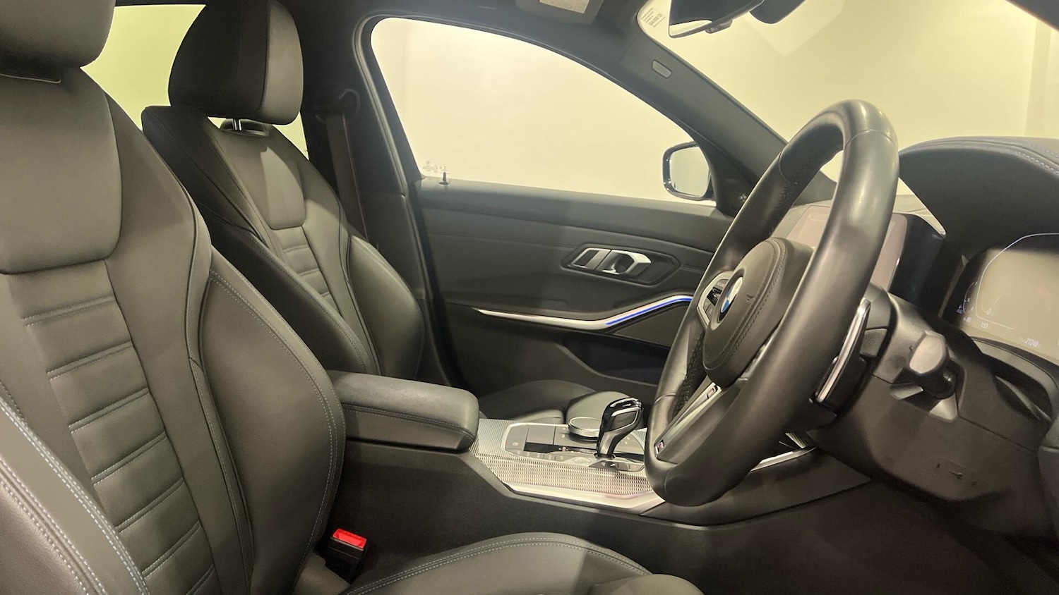 Used BMW 3 Series 2019 for sale - 77131637: Photo 11