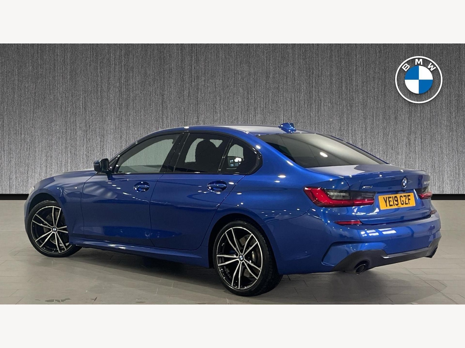 Used BMW 3 Series 2019 for sale - 77131637: Photo 2