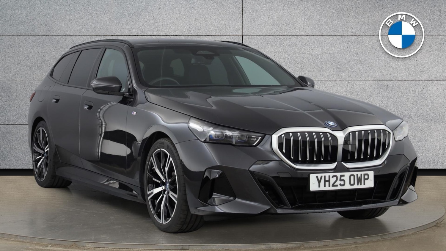 Used BMW 5 Series 2025 for sale - 76760324: Photo 1