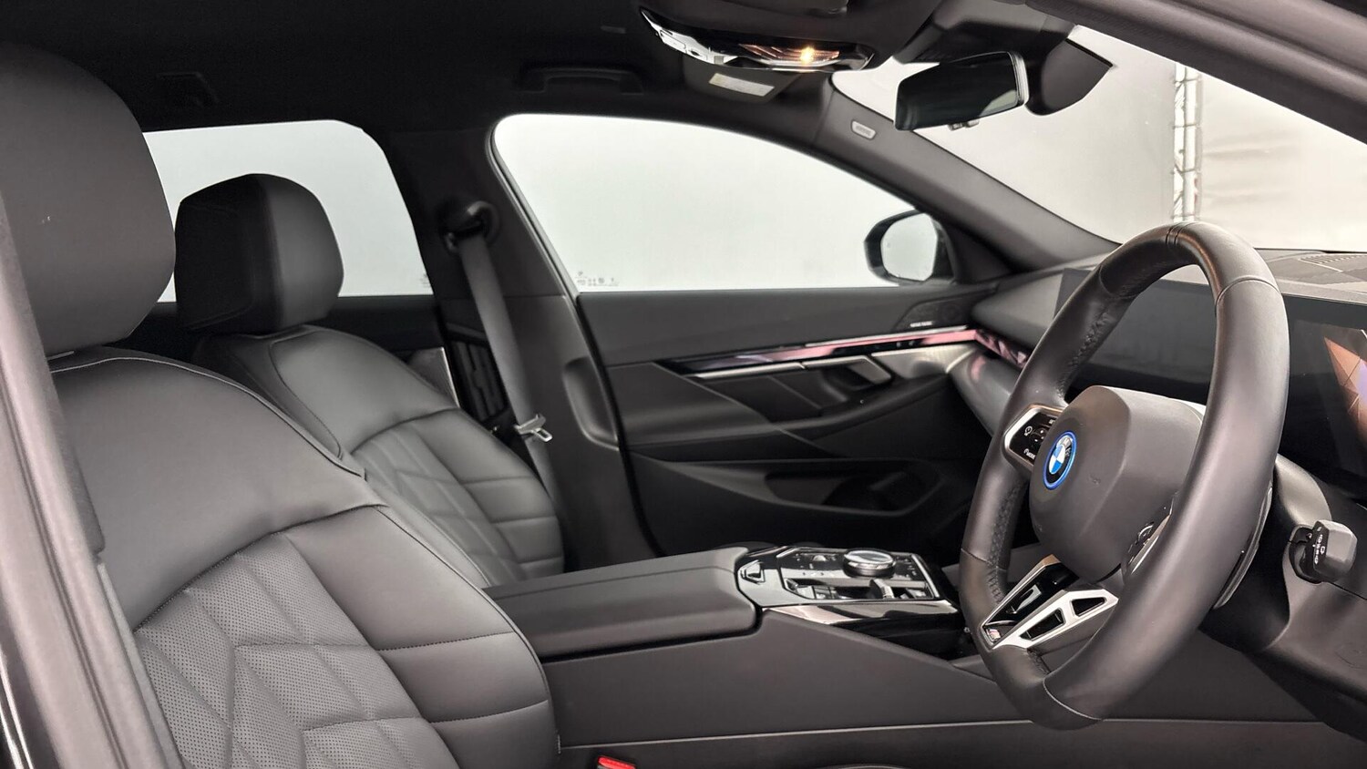 Used BMW 5 Series 2025 for sale - 76760324: Photo 11