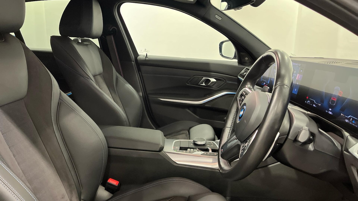 Used BMW 3 Series 2024 for sale - 77559164: Photo 11