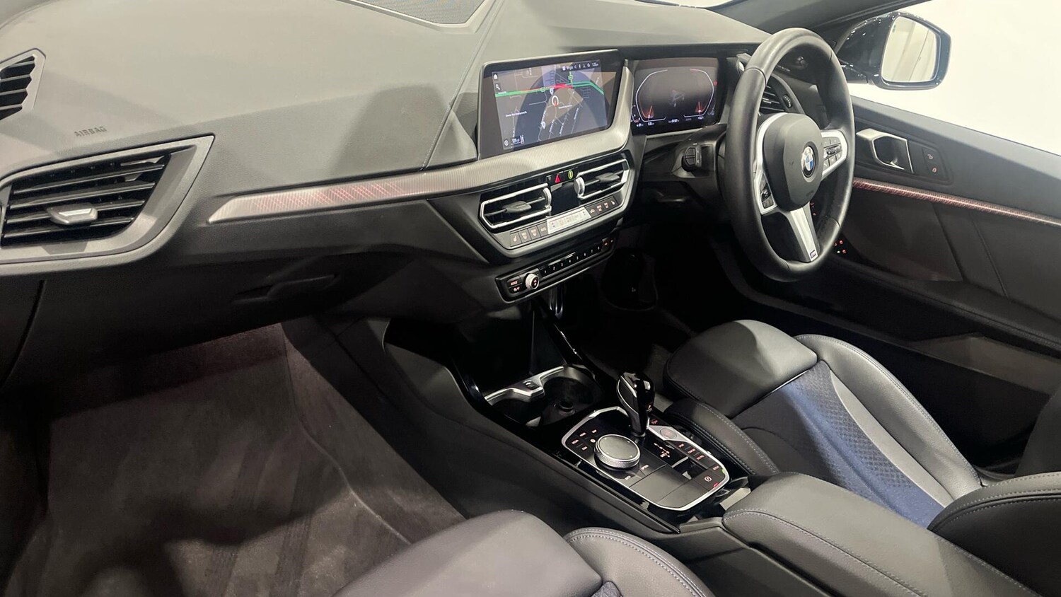 Used BMW 1 Series 2024 for sale - 76760280: Photo 7