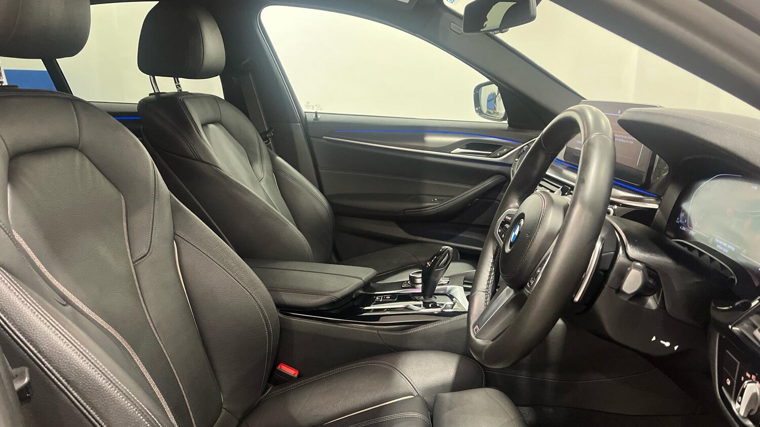 Used BMW 5 Series 2022 for sale - 77573750: Photo 11