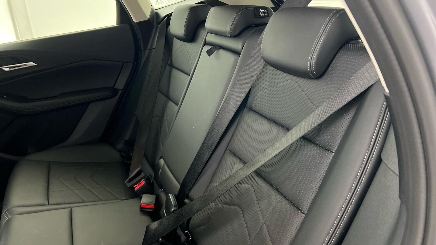 Used BMW 2 Series 2025 for sale - 77320320: Photo 12