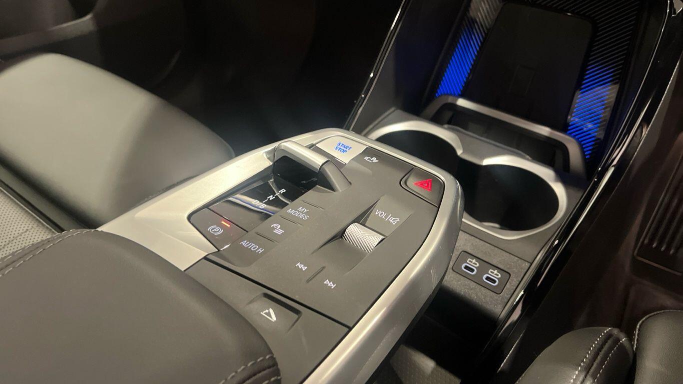 Used BMW iX1 2025 for sale - 76760355: Photo 11