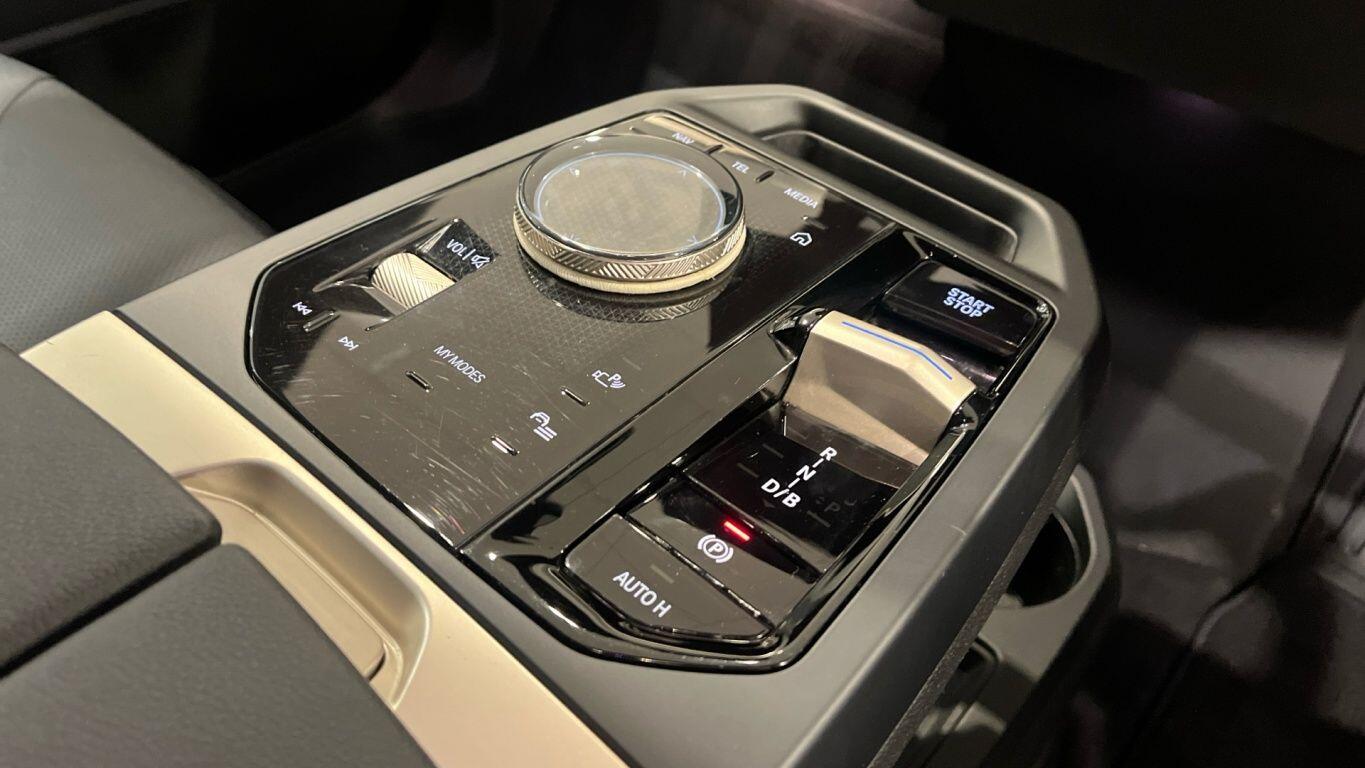 Used BMW iX 2022 for sale - 77939547: Photo 11