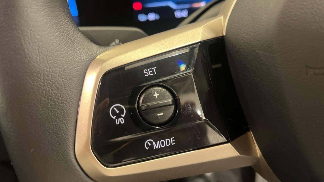 Used BMW iX 2022 for sale - 77939547: Photo 18