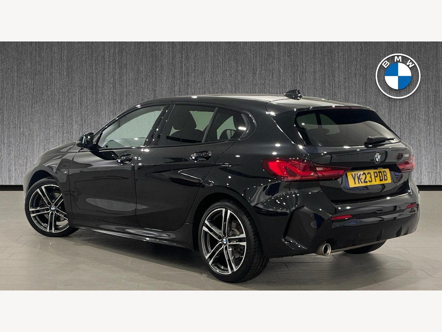 Used BMW 1 Series 2023 for sale - 77040263: Photo 2