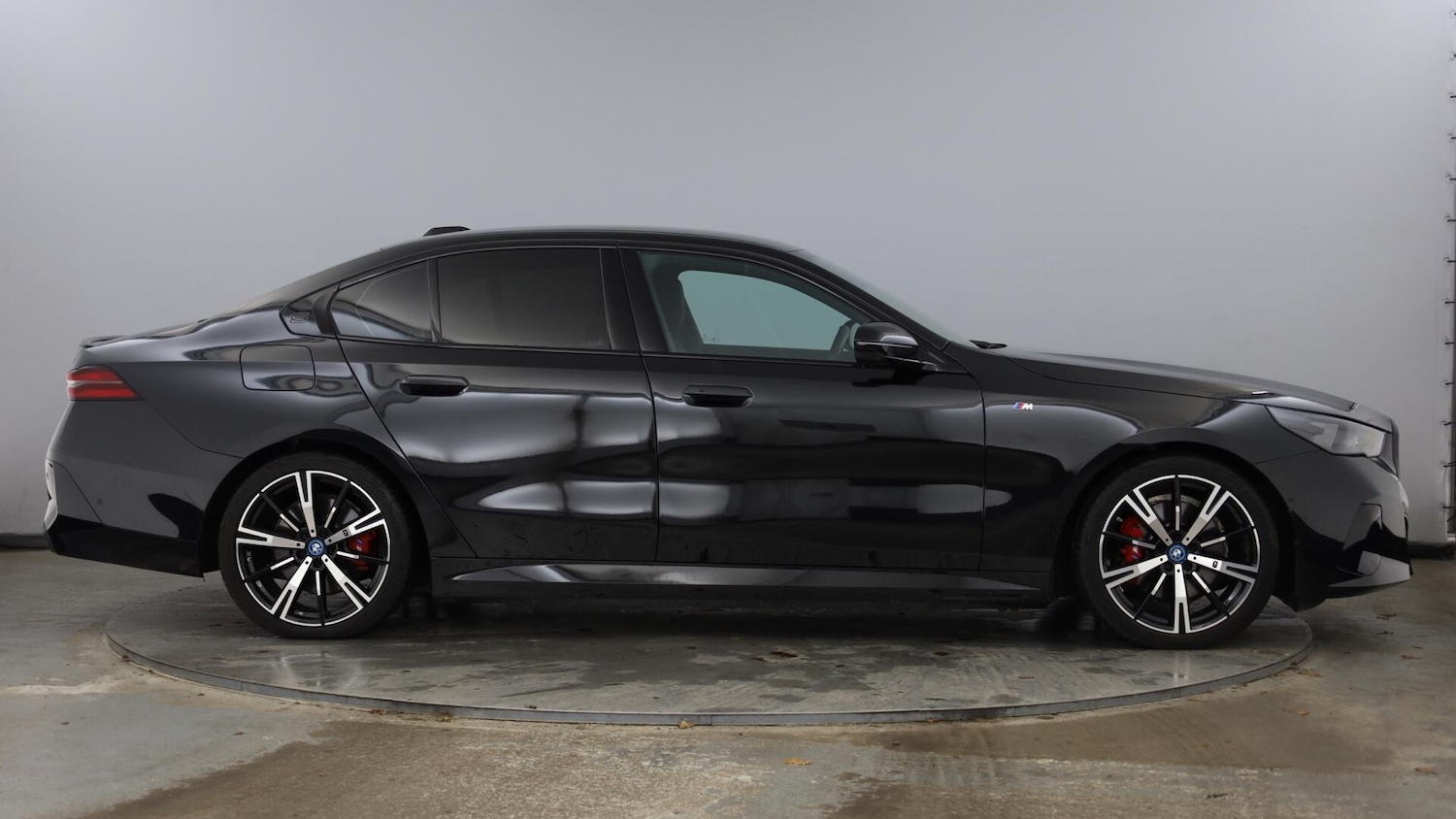 Used BMW 5 Series 2024 for sale - 76936642: Photo 3