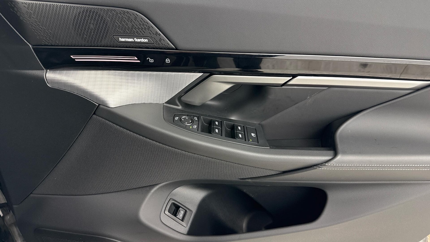 Used BMW 5 Series 2024 for sale - 76936642: Photo 8