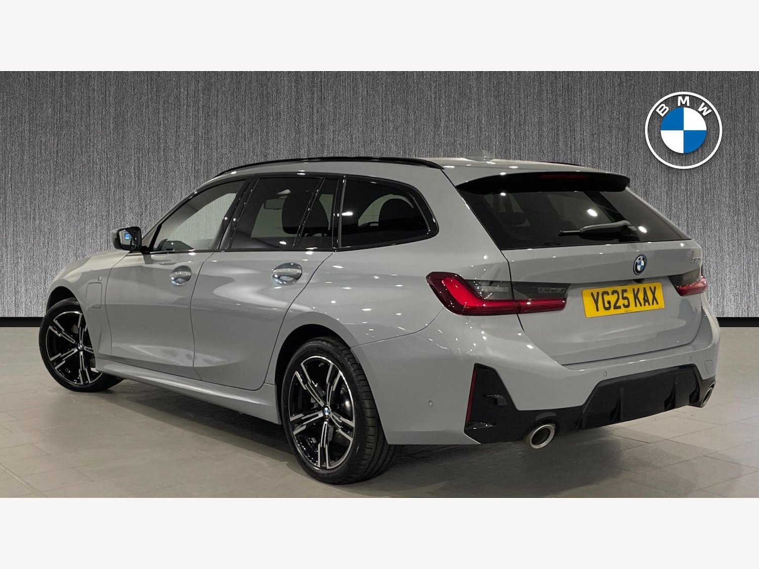 Used BMW 3 Series 2025 for sale - 76760225: Photo 2