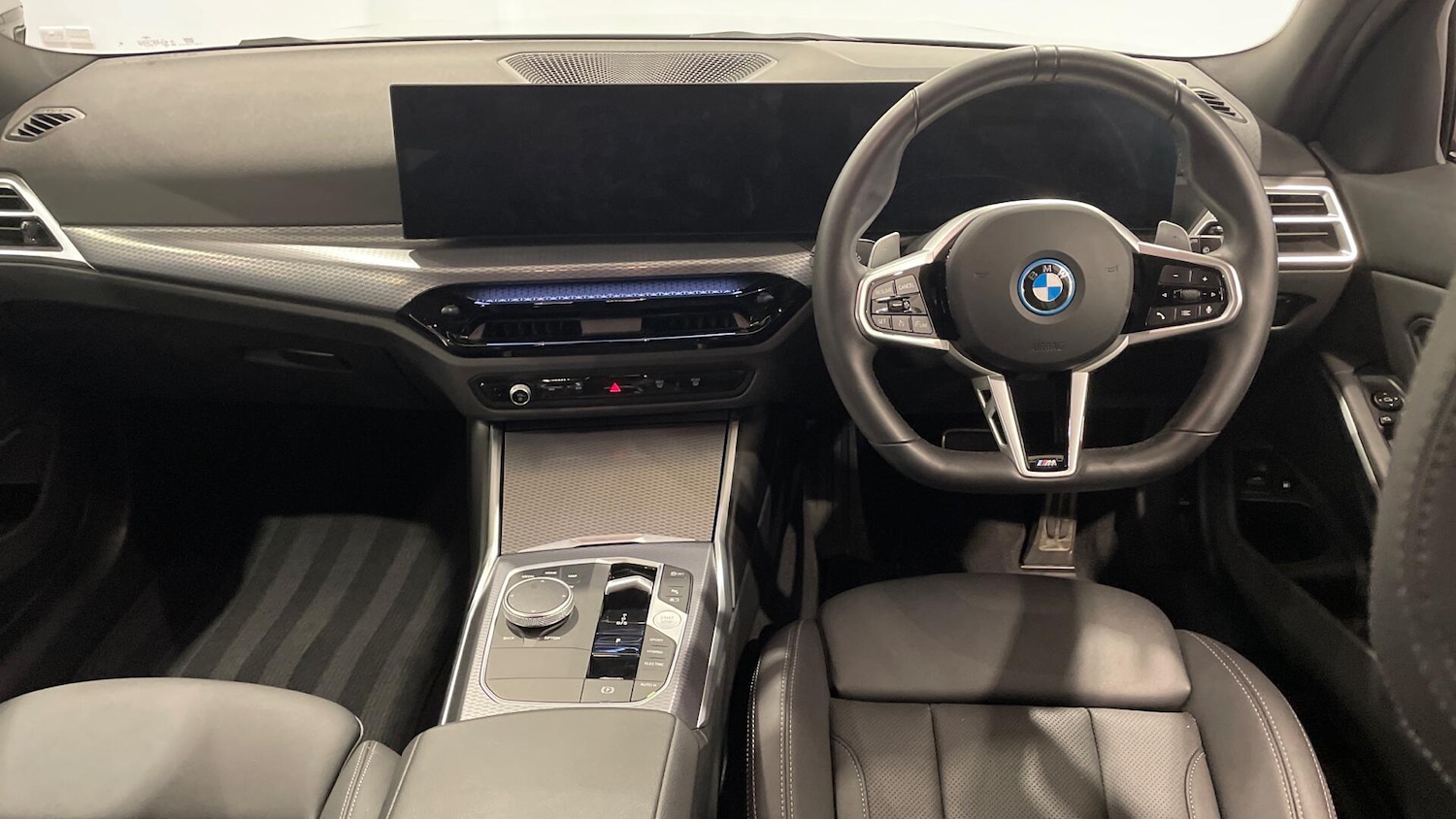 Used BMW 3 Series 2025 for sale - 76760225: Photo 4