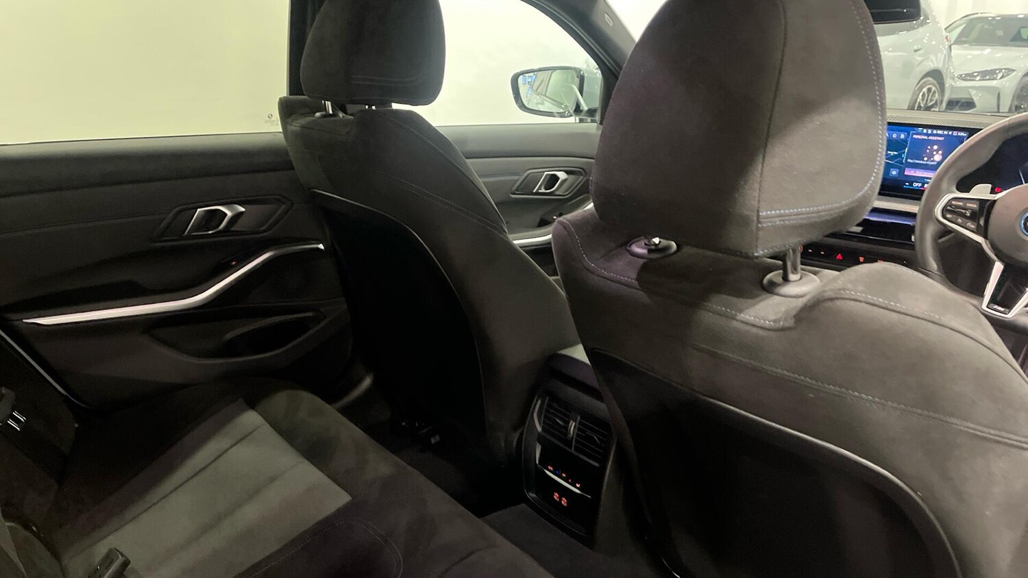 Used BMW 3 Series 2025 for sale - 77305052: Photo 12