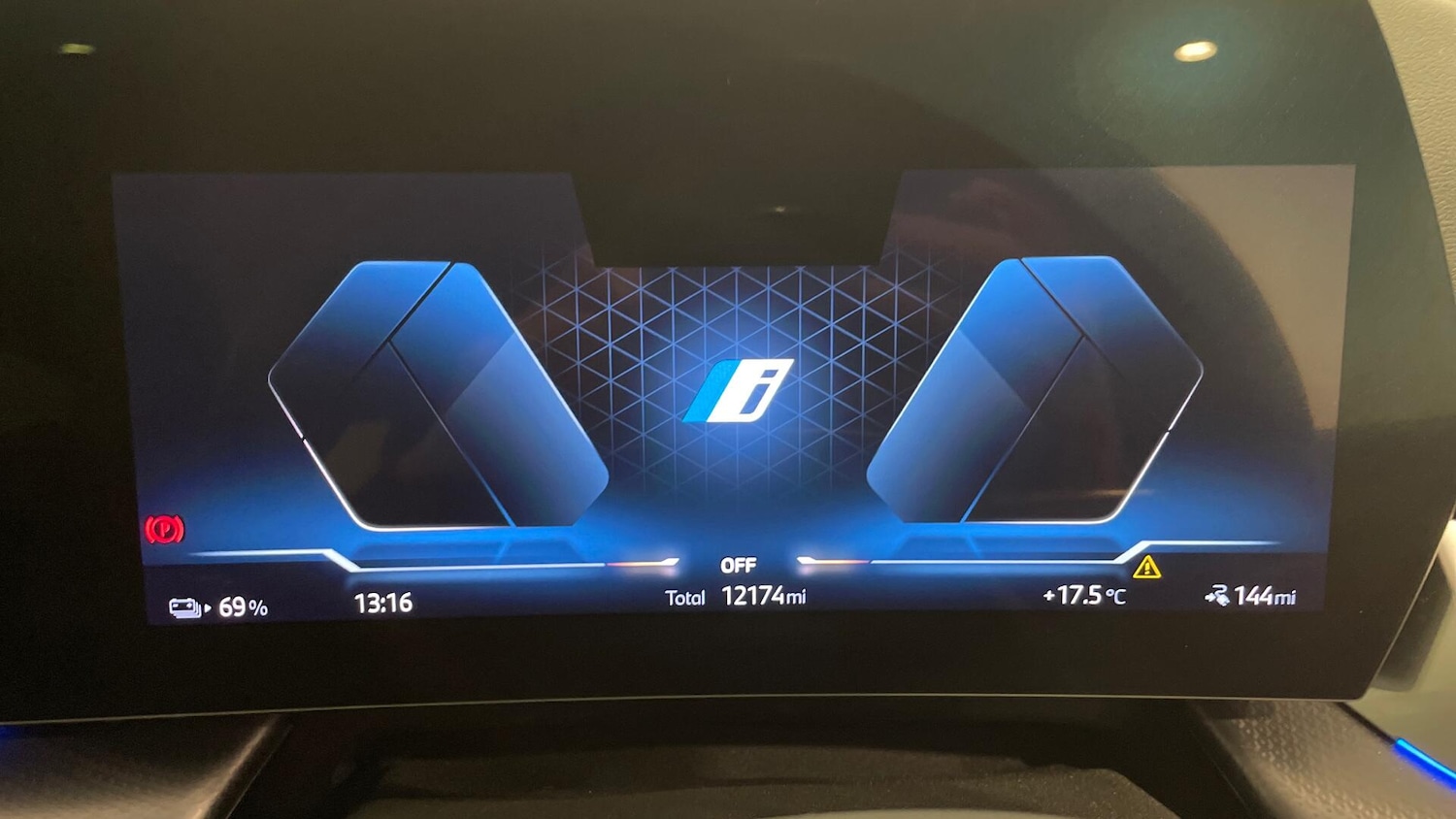 Used BMW iX1 2023 for sale - 77040820: Photo 9