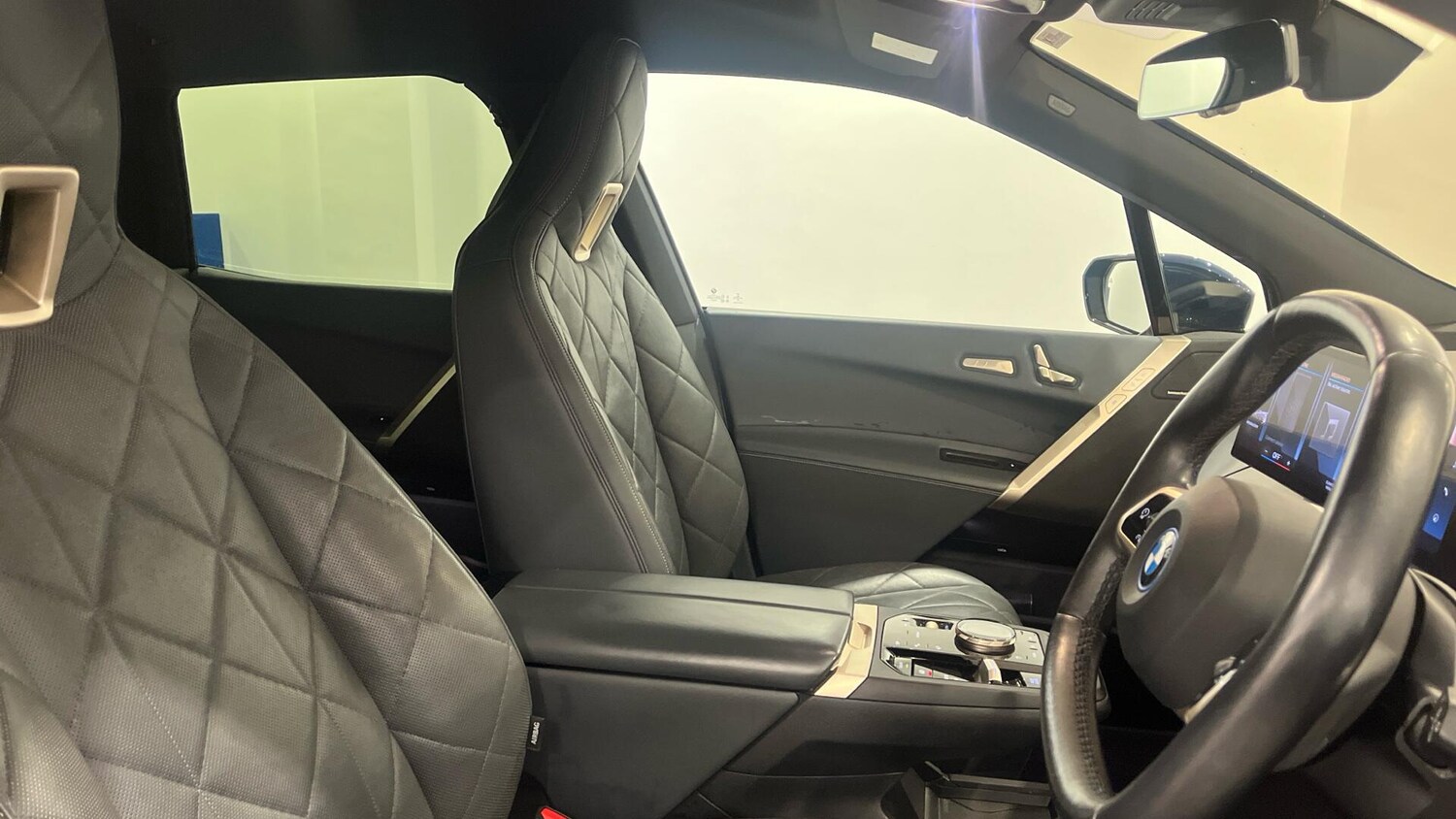 Used BMW iX 2022 for sale - 78086881: Photo 11