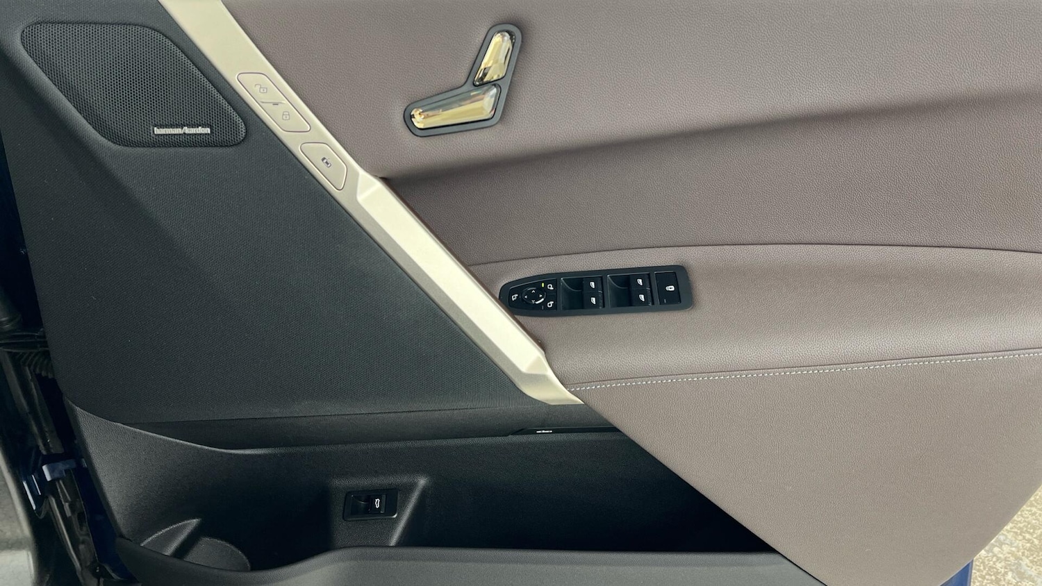 Used BMW iX 2022 for sale - 77040264: Photo 8