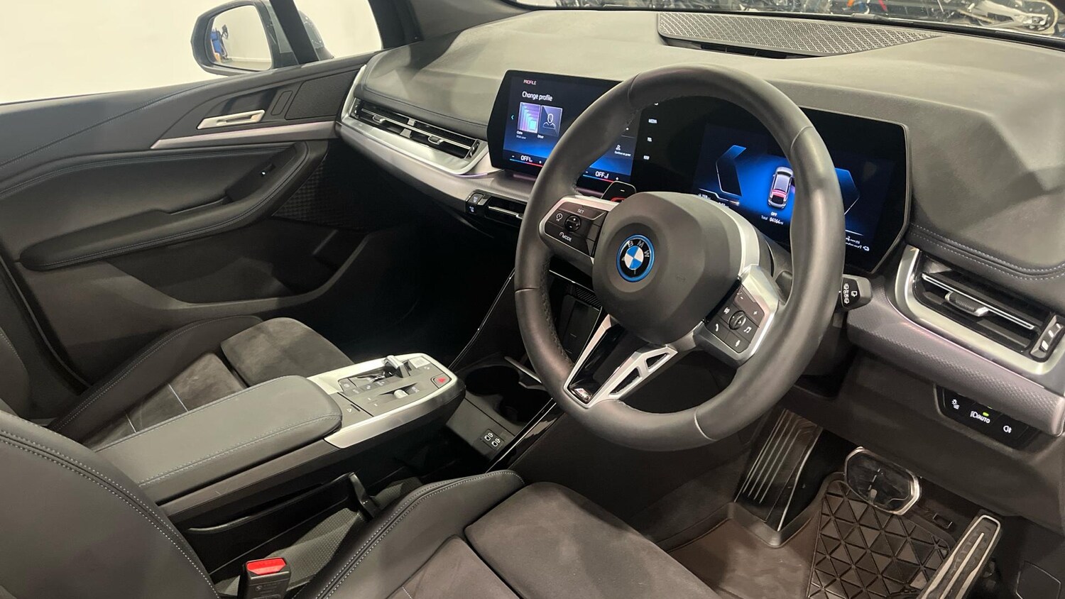 Used BMW 2 Series 2025 for sale - 76765960: Photo 6