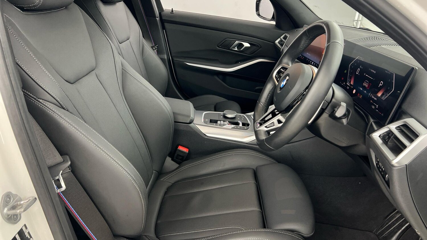 Used BMW 3 Series 2025 for sale - 77524325: Photo 11