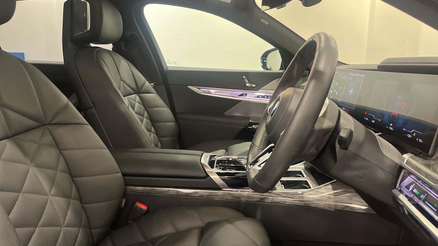 Used BMW i7 2024 for sale - 76760393: Photo 11