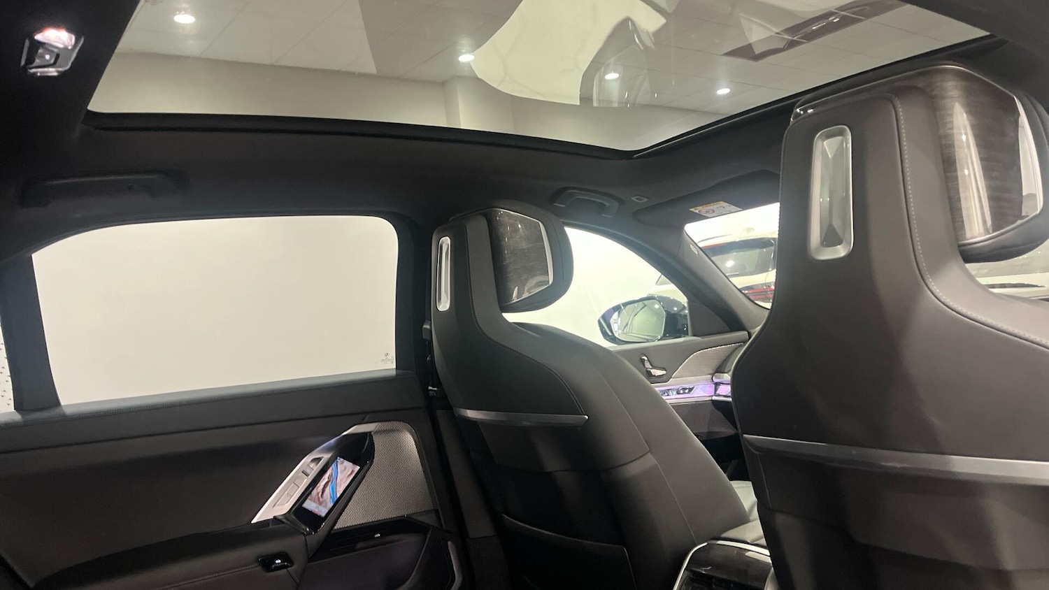 Used BMW i7 2024 for sale - 76760393: Photo 12