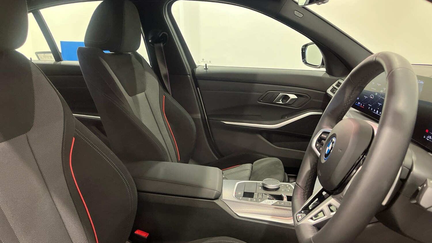 Used BMW 3 Series 2025 for sale - 77306319: Photo 11