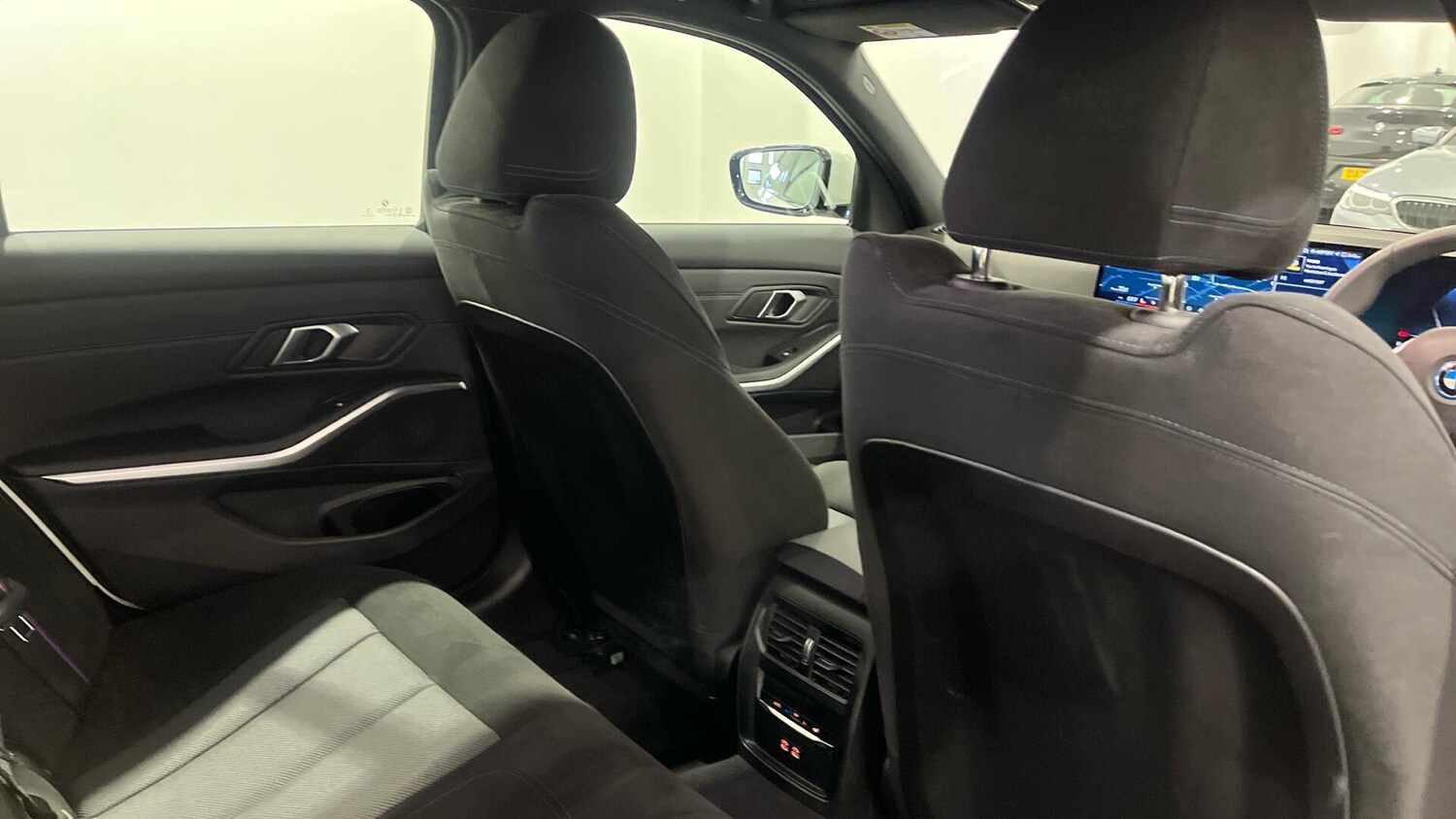 Used BMW 3 Series 2025 for sale - 77306319: Photo 12