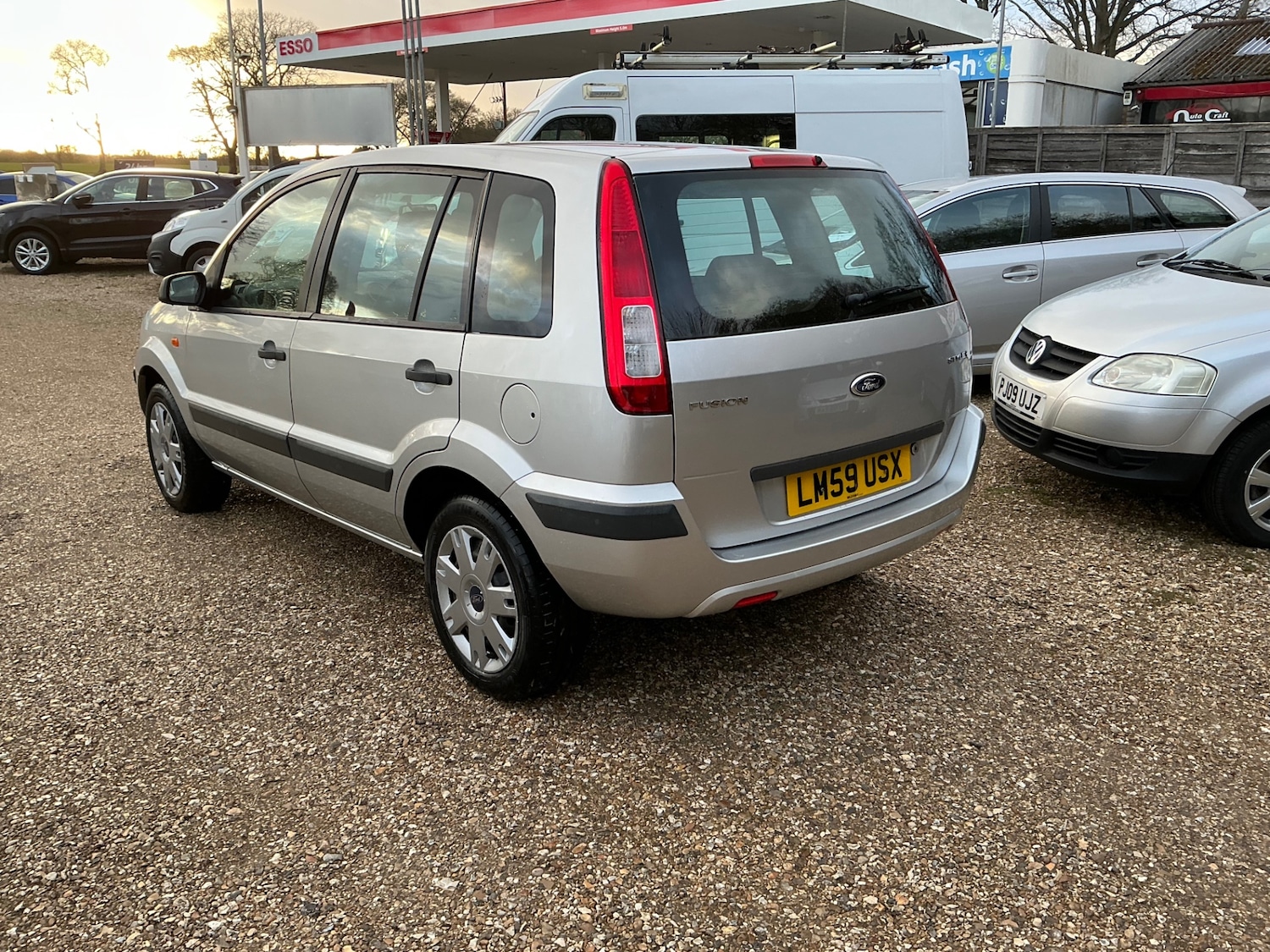 Used Ford Fusion 2009 for sale - 77880925: Photo 4